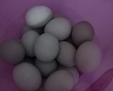 Foto langkah ke 3 dari resep Telor Asin (homemade).