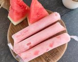 Foto langkah ke 5 dari resep Es Lilin Susu Semangka.