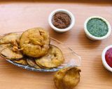 A picture of step 4 of Bengan pakora.