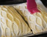 Foto langkah ke 6 dari resep Salmon Puff Pastry Dengan Bayam Dan Saus Jamur: RAHASIA MUDAH Buat Di Rumah.