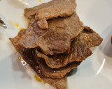 Foto del paso 5 de la receta: Filetes de ternera en salsa de zanahoria y cebolla