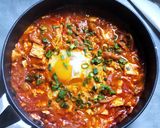 Foto langkah ke 5 dari resep Kimchi Sundubu Jjigae.