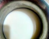 A picture of step 1 of Milk badam shake.