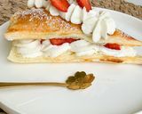 Une image de l'étape 5 de Feuilletés aux fraises et chantilly.