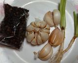 รูปขั้นตอนการทำที่ 1 ของ หมูทอดกรอบๆ (จากหมูทอดเจียงฮาย)