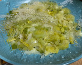 Foto del paso 1 de la receta: Quiche de puerros sin nata