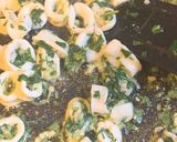 Une image de l'étape 2 de Encornets au pesto à la menthe.