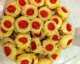 Foto langkah ke 5 dari resep Kue kering (1 adonan untuk bermacam² bentuk).