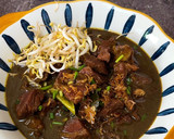 Foto langkah ke 10 dari resep 17. Rawon Daging Khas Surabaya - Rempah Indonesia TOP banget!.