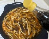 A picture of step 8 of Hot and Sour Soup.