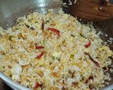 Foto langkah ke 5 dari resep Nasi Goreng Mie.