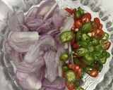 รูปขั้นตอนการทำที่ 2 ของ ยำไข่ต้ม