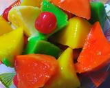 A picture of step 6 of Colourful fruits custard ice cream.