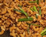Gambar langkah 4 resipi Macaroni Goreng Sos.