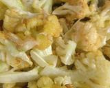 A picture of step 2 of Gobhi ki sabji.