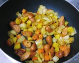 A picture of step 4 of Milk and Curry Soup.