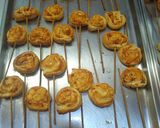 Foto del paso 1 de la receta: Chupetines de hojaldre de jamón y queso