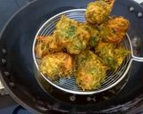 मेथी पकोड़े (Methi ke pakode recipe in Hindi) रेसिपी चरण 8 फोटो