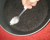 Foto langkah ke 3 dari resep No bake Oreo Cheesecake.