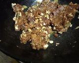 खजूर बर्फी (khajur bharfi recipe in marathi) रेसिपी स्टेप 3 फोटो 