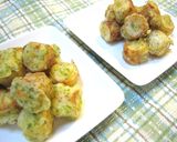 A picture of step 3 of Cheesy Chikuwa Fried Isobe-Style.