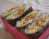 A picture of step 8 of Chicken Soboro and Egg Onigiri Sandwich.