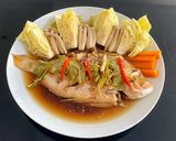 A picture of step 1 of Steamed Fish With Soy Sauce.