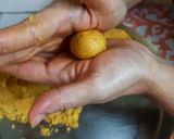 A picture of step 5 of Besan ke Ladoo.