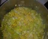 A picture of step 2 of Yellow squash cheesy soup.