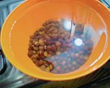 A picture of step 1 of Black grams rice.