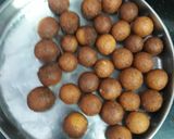 इंस्टेंट मावा गुलाब जामुन (Instant Mawa Gulab Jamun recipe in hindi) रेसिपी चरण 3 फोटो