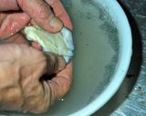 A picture of step 2 of How To Clean Oysters.