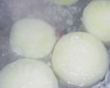 A picture of step 10 of Prep Daikon Radish for Buri Daikon and Simmered Dishes.