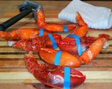 A picture of step 4 of Mike's Easy Garlic Lobster Linguine.