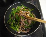 A picture of step 4 of 'Chinjao Rosu' with Pork.