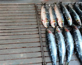 Foto del paso 6 de la receta: Sardinas a la brasa con patatas