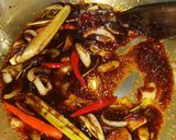 Gambar langkah 2 resipi Tomyam Ayam ala Thai.