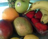 A picture of step 1 of mango fruit salad.