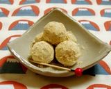 A picture of step 8 of Sabu Mochi.