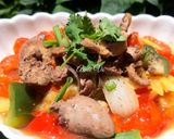 Hình bước làm 3 của món Lòng gà xào ớt chuông