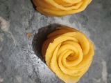 रोज़ गुलाब जामुन (rose gulab jamun recipe in Hindi)