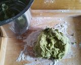 Foto del passaggio 1 della ricetta Biscotti tagliati al tè macha