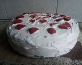 Foto del paso 7 de la receta: Torta de frutillas y crema🍓