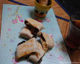 A picture of step 12 of Mashed dates and cheddar cheese wrapped in bread.