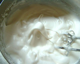 A picture of step 3 of Notes- How to Whip Meringue.