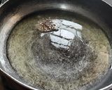 A picture of step 3 of Mix vegetables Maggi noodles Frankie roll.
