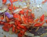 Foto langkah ke 3 dari resep Tumis Bunga Pepaya (tips tidak pahit) + Daun Singkong pedas.