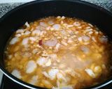 Foto del paso 3 de la receta: Alubias con rape, gambas y langostinos