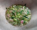 Foto langkah ke 4 dari resep Cumi cabai hijau.