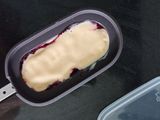 Helado de nectarina relleno de arándanos y cerezas